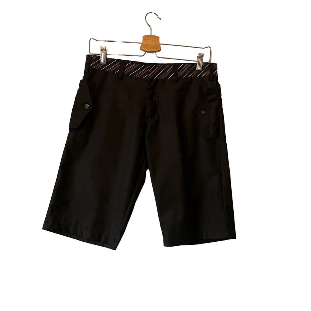 American Rag Cie Women’s 90% Wool Shorts in Black with beautiful waist design